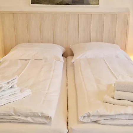 Appartement Land & *